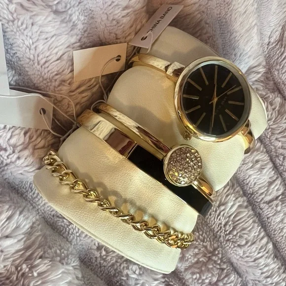 👑Anne Klein Gold-Tone Watch & Bracelet Set – New in Box with tags - Picture 3 of 9